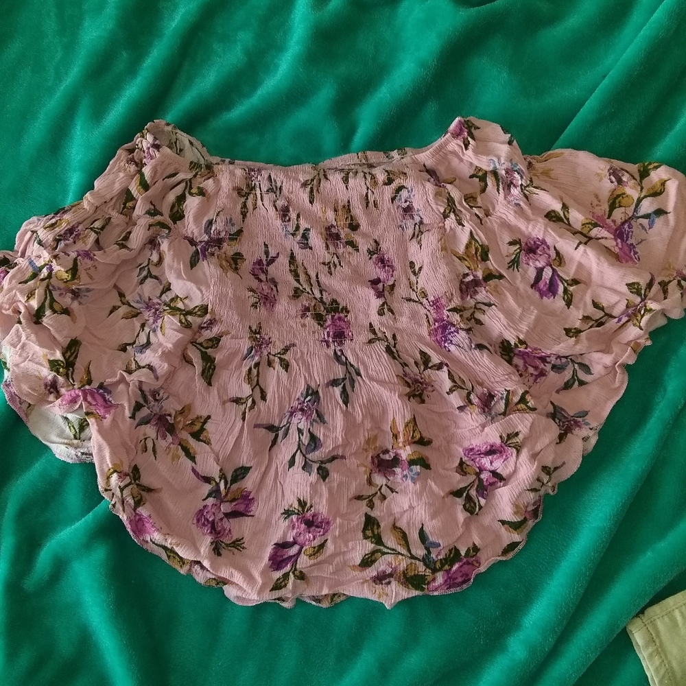Cropped shirt